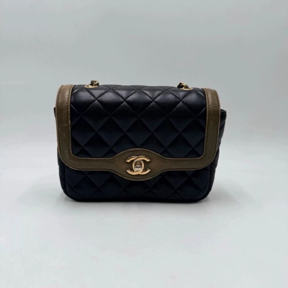 Chanel Women Pre-Loved Bag Very Good Condition